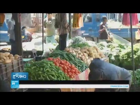 فيديو العائلات الليبية تكافح للحصول على حاجاتها الغذائية