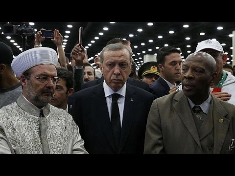 بالفيديو أردوغان يزور  كنتاكي لنعي محمد علي