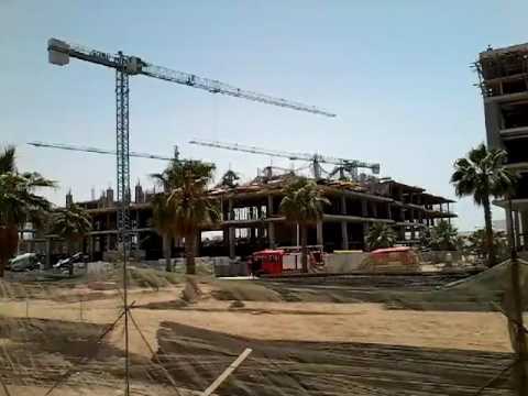 بالفيديو شاهد انهيار بورش يُخلّف قتيلا ومصابين في مدينة أكادير