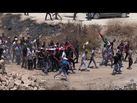 شاهد تشييع طفل فلسطيني قُتل برصاص جنود إسرائيليين