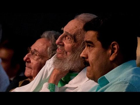 فيدل كاسترو يحتفل مع الكوبيين بعيد ميلاده التسعين