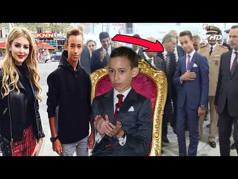 شاهد  كيف تحول ولي العهد المغربي من طفل إلى شاب طويل القامة