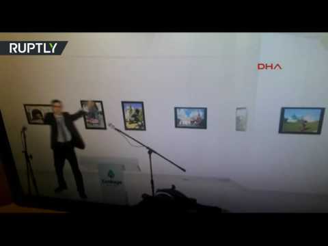 بالفيديو  لحظة إطلاق النار على السفير الروسي في أنقرة