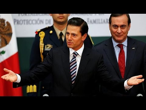 شاهد الرئيس المكسيكي يتعهد بتطبيق ميثاق اقتصادي