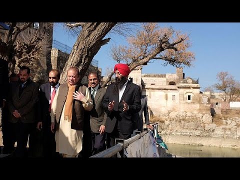 شاهد تدشين مجمع معابد للهندوس في باكستان