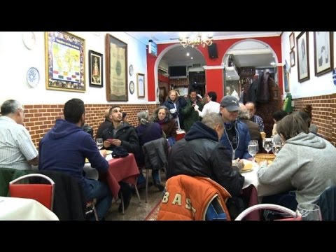 شاهد مطعم في وسط مدريد يقدم وجبات مجانية للمشردين