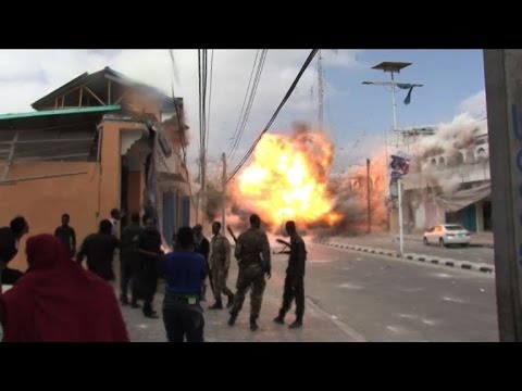 شاهد سبعة قتلى على الأقل في هجوم على فندق في مقديشو