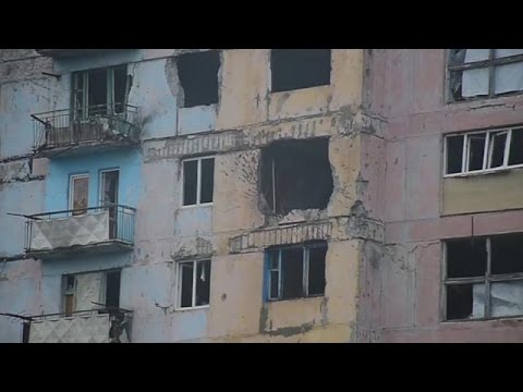 شاهد تجدد الاشتباكات شرق البلاد في أوكرانيا