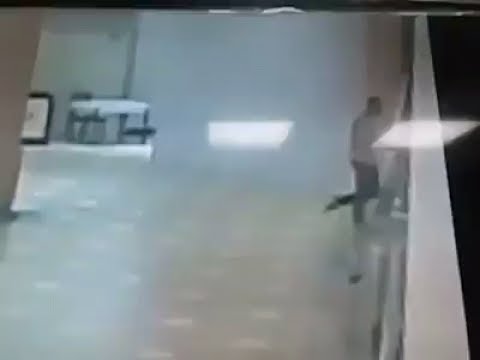 شاهد انتحار شاب في القاهرة