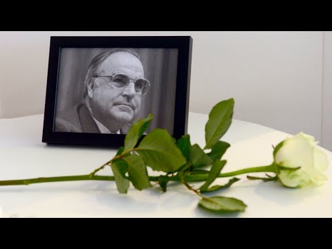 شاهد  وفاة المستشار الألماني السابق هلموت كول