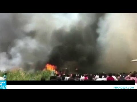 شاهد مقتل شخص في حريق أتى على مخيم للاجئين السوريين بالكامل شرق لبنان
