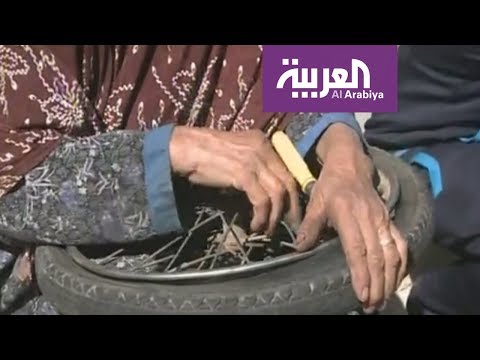 شاهد الحاجة نجية سبعينية في إصلاح الدراجات الهوائية