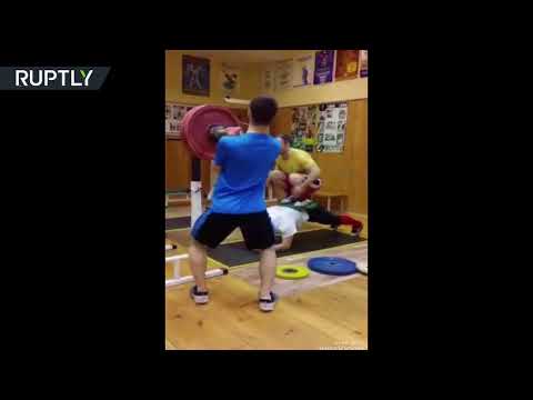 بالفيديو تحدي روسي جديد في رفع الأثقال