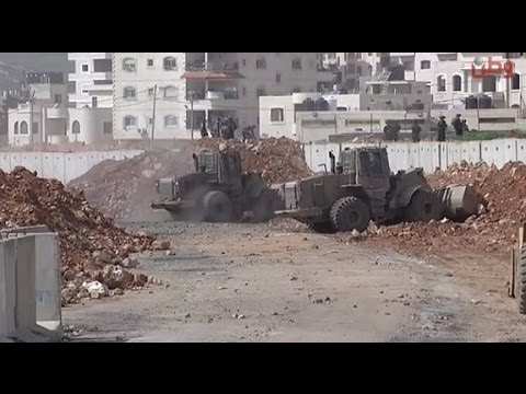 الاحتلال يجري عمليات تجريف في محيط مطار قلنديا