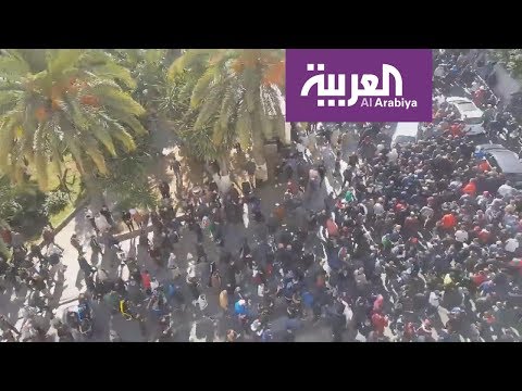 شاهد تظاهرات جديدة لرفض الولاية الخامسة لبوتفليقة في الجزائر