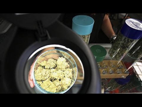 قانون جديد يجرم حيازة المواد المخدرة في إيرلندا