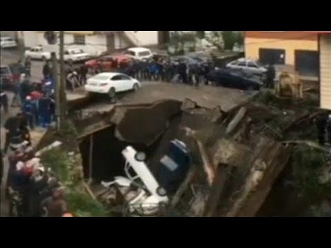 انهيار جسر بقرية بيجتا في جمهورية داغستان جنوب روسيا