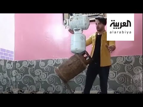 شاب عراقي يخرج عن المألوف ويتحدى الجاذبية