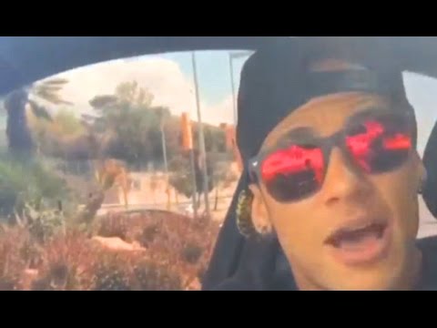 فيديو نيمار يختبر قدراته الشخصية في الغناء