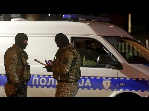 بالفيديو مقتل شرطي إثر هجوم على مركز شرطة