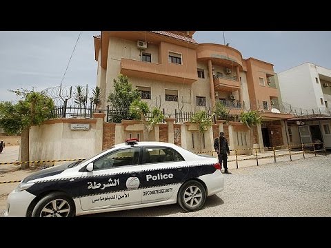 مصير موظفي القنصلية التونسية في طرابلس لا يزال مجهولا