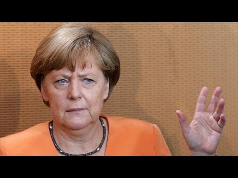 ميركل ترفض دعم أثينا ماليًا قبل الاستفتاء