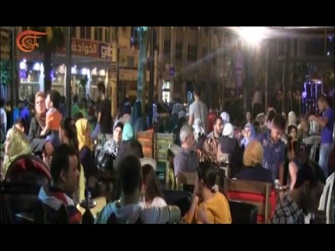 شاهد مقاهي حمص وشوارعها تزدحم بالزوار