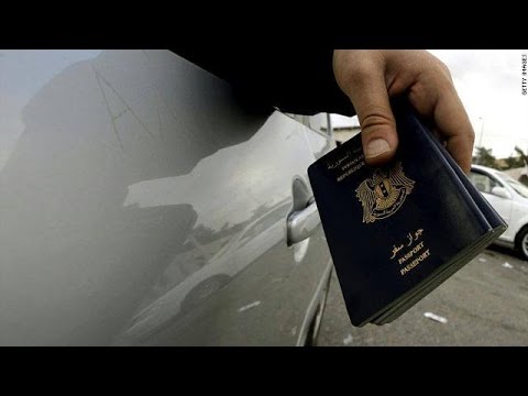 شاهد مهاجرون يستخدمون جوازات سفر سورية مزورة