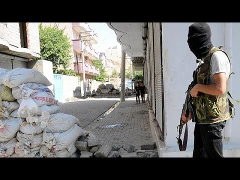 شاهد مقتل جندي تركي وفقدان آخر في منطقة متاخمة للحدود السورية