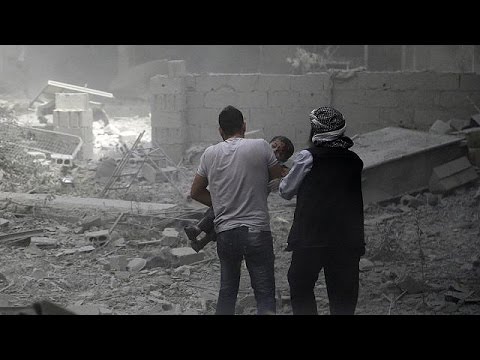شاهد قتلى من المدنيين في غارات للحكومة السورية على ريف دمشق
