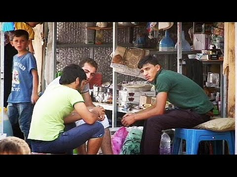يورونيوز داخل مخيم للاجئين السوريين