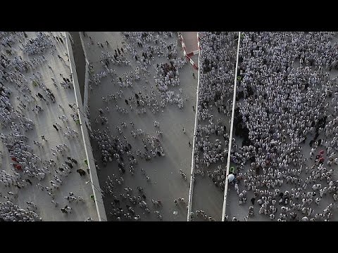 شاهد وفاة 150 حاجًا وجرح 390 في منى قرب مكة