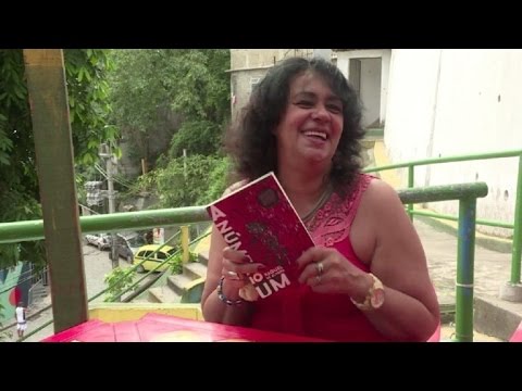 شاهد راكيل دي أوليفيرا من تاجرة مواد مخدرة إلى أديبة برازيلية