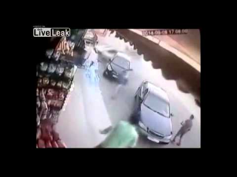 لبنانى ينجو من حادث اصطدام مميت